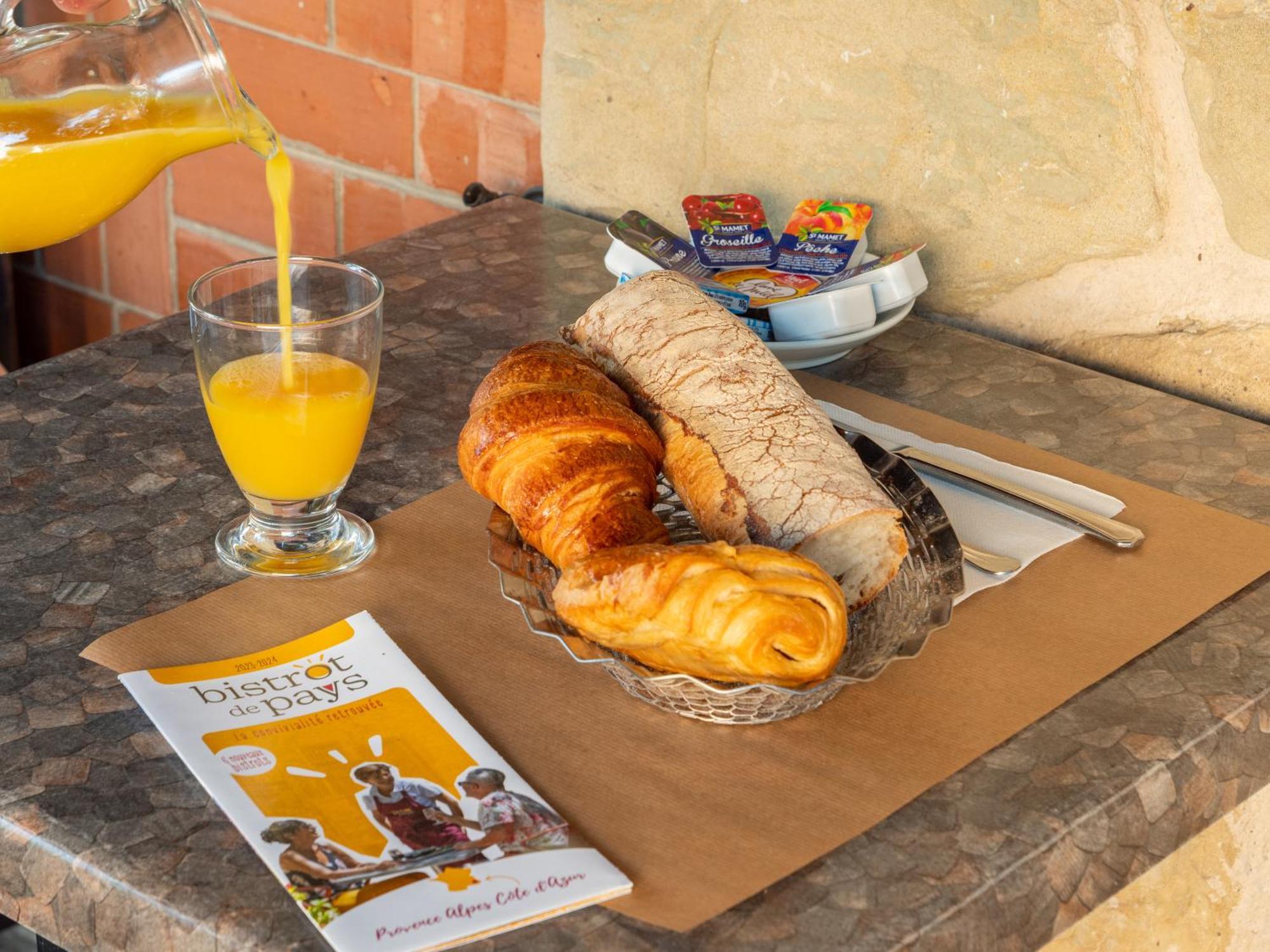 Logis Hotel Beausejour Berre-des-Alpes Kültér fotó